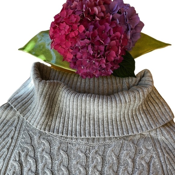 ELENA Wang Cowl Neck long Sleeve Sweater Dress EUC - Picture 3 of 10